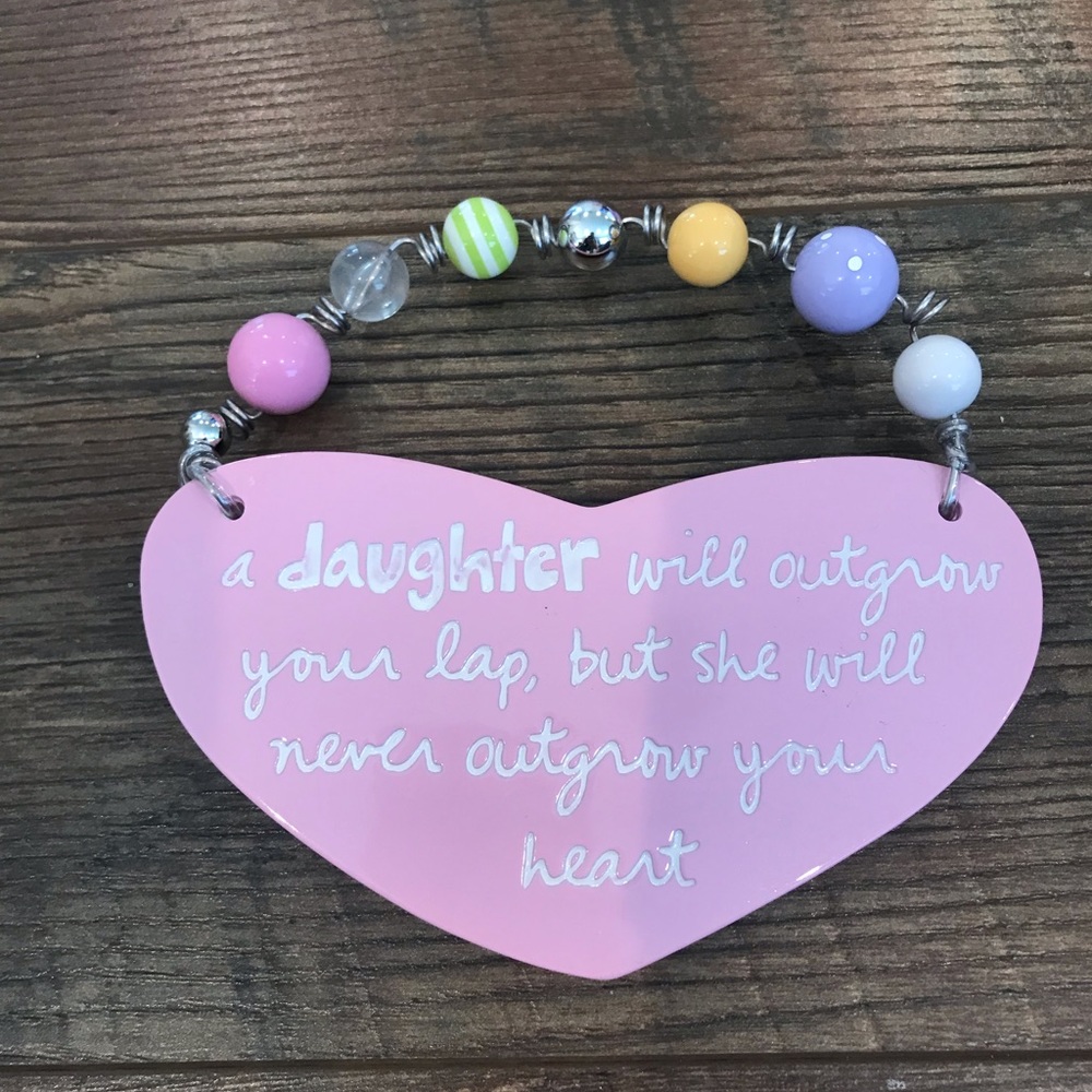 “Daughter” sign